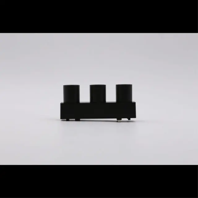 Светильник для трека Aployt APL.0110.00.06 MAGNETIC TRACK 48 — черный, ракурс 3