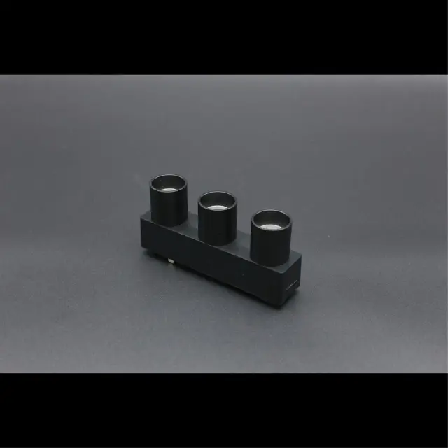 Светильник для трека Aployt APL.0110.00.06 MAGNETIC TRACK 48 — черный, ракурс 5