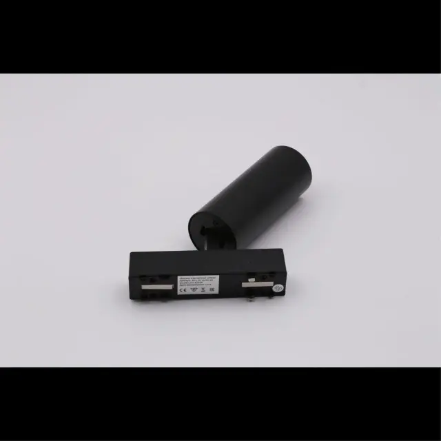 Светильник для трека Aployt APL.0113.00.09 MAGNETIC TRACK 48 — черный, ракурс 13