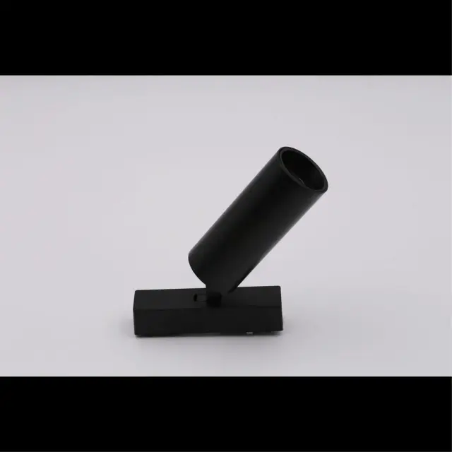 Светильник для трека Aployt APL.0113.00.09 MAGNETIC TRACK 48 — черный, ракурс 2