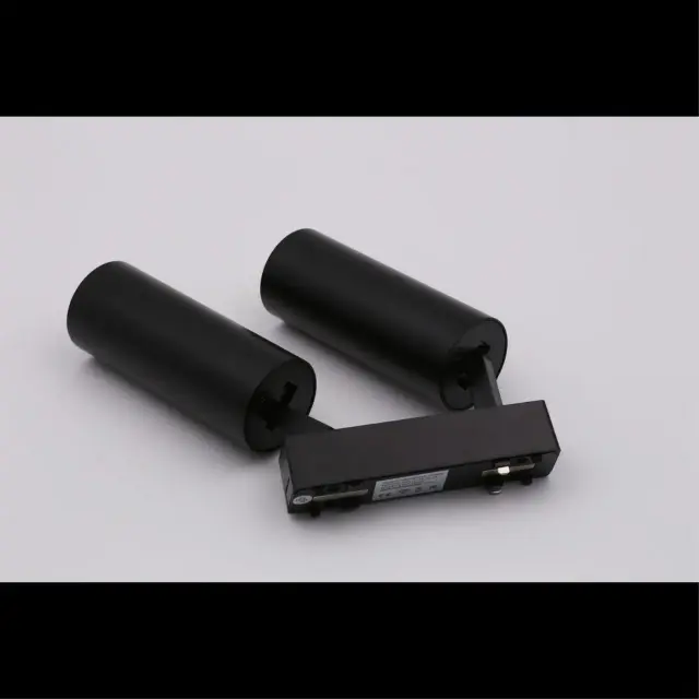 Светильник для трека Aployt APL.0113.00.18 MAGNETIC TRACK 48 — черный, ракурс 3