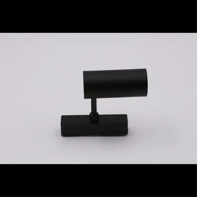 Светильник для трека Aployt APL.0116.00.10 MAGNETIC TRACK 48 — черный, ракурс 4