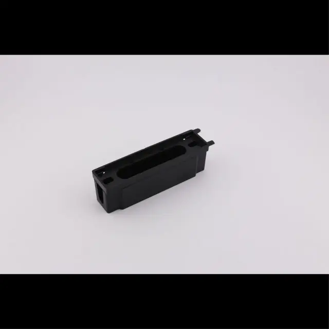 Заглушка для трека Aployt APL.0180.00.01 MAGNETIC TRACK 48 — черный, ракурс 2