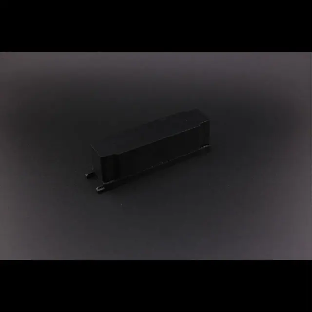 Заглушка для трека Aployt APL.0180.00.01 MAGNETIC TRACK 48 — черный, ракурс 6