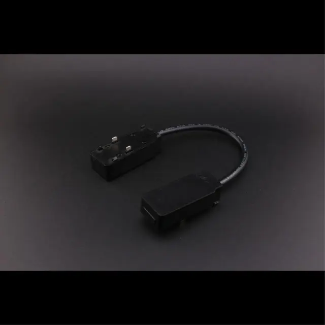 Коннектор питания угловой Aployt APL.0180.00.04 MAGNETIC TRACK 48 — черный, ракурс 5