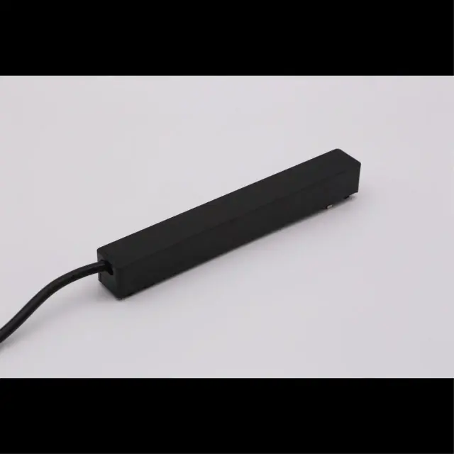 Трансформатор Aployt APL.0180.00.100 MAGNETIC TRACK 48 — черный, ракурс 2