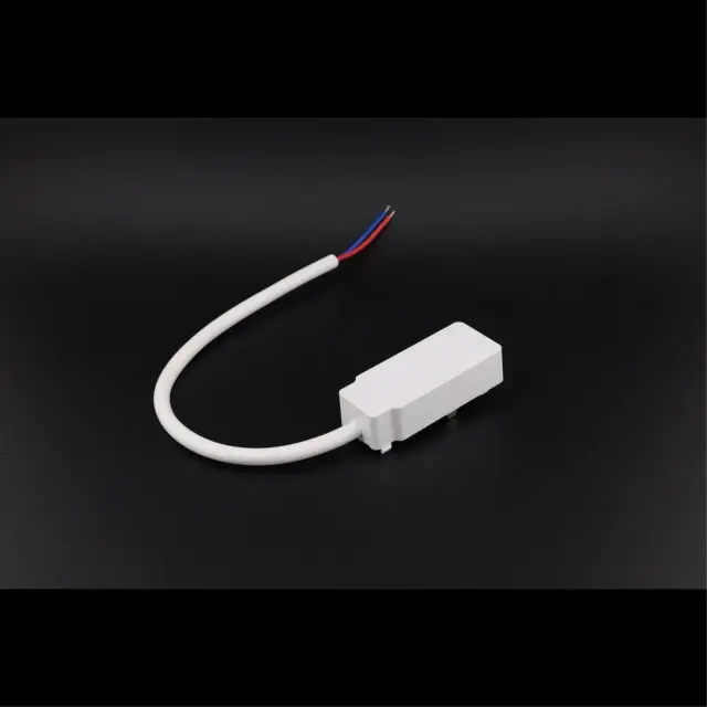 Ввод питания Aployt APL.0180.10.02 MAGNETIC TRACK 48 — белый, ракурс 10