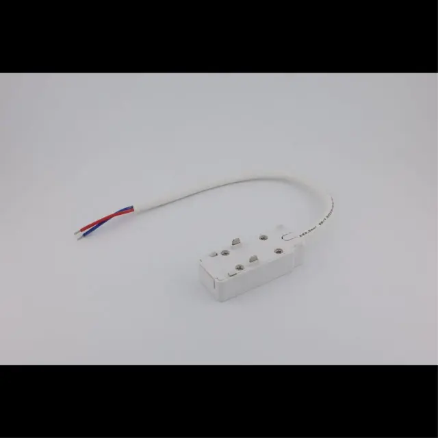 Ввод питания Aployt APL.0180.10.02 MAGNETIC TRACK 48 — белый, ракурс 6