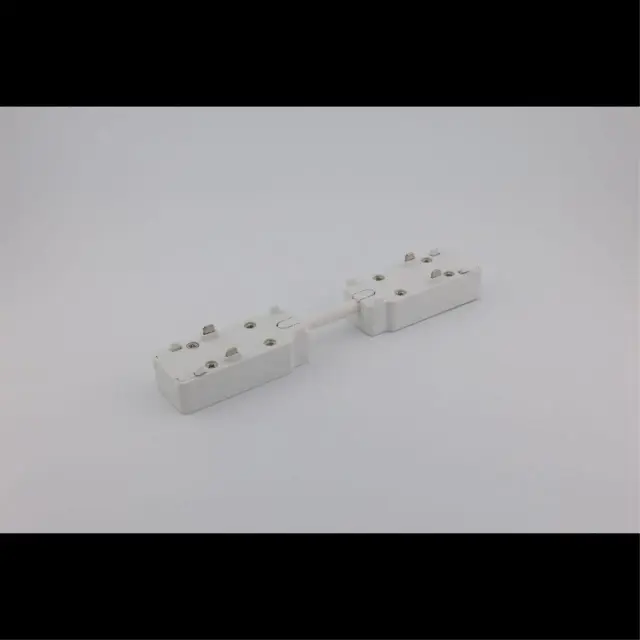 Коннектор питания прямой Aployt APL.0180.10.03 MAGNETIC TRACK 48 — белый, ракурс 3