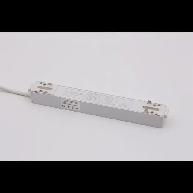 Трансформатор Aployt APL.0180.10.100 MAGNETIC TRACK 48 — белый, ракурс 5