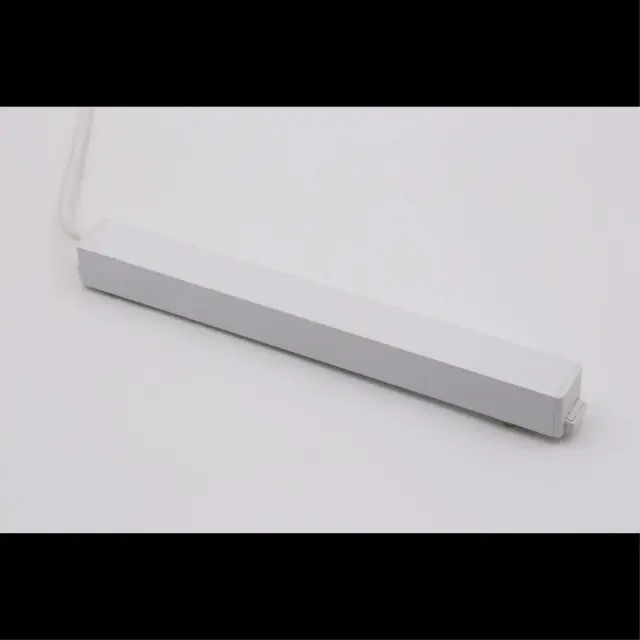 Трансформатор Aployt APL.0180.10.200 MAGNETIC TRACK 48 — белый, ракурс 2