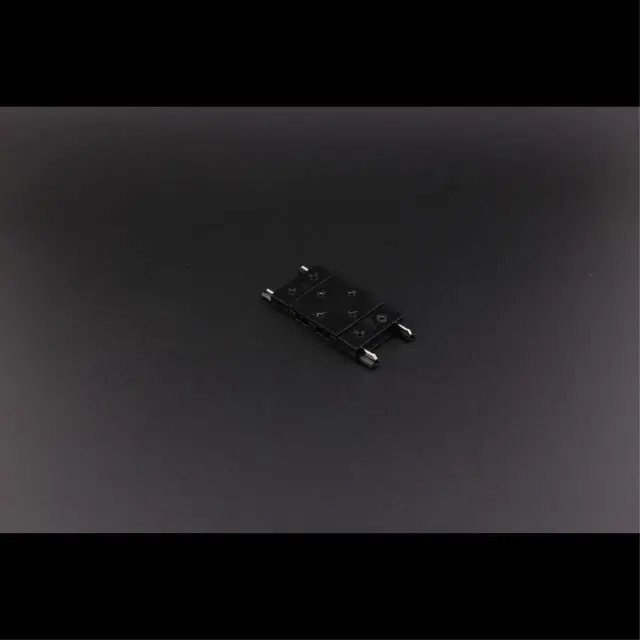 Коннектор питания прямой Aployt APL.0181.00.03 MAGNETIC TRACK 48 — черный, ракурс 8