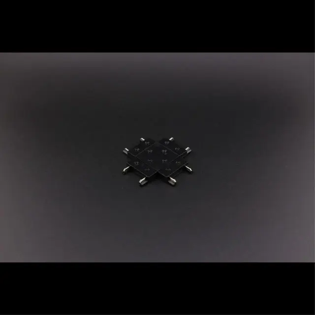 Коннектор питания Х-образный Aployt APL.0181.00.06 MAGNETIC TRACK 48 — черный, ракурс 6