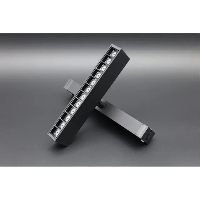 Светильник для трека Aployt APL.0202.00.09 MAGNETIC TRACK 220 — черный, ракурс 6