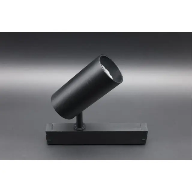 Светильник для трека Aployt APL.0205.00.20 MAGNETIC TRACK 220 — черный, ракурс 6