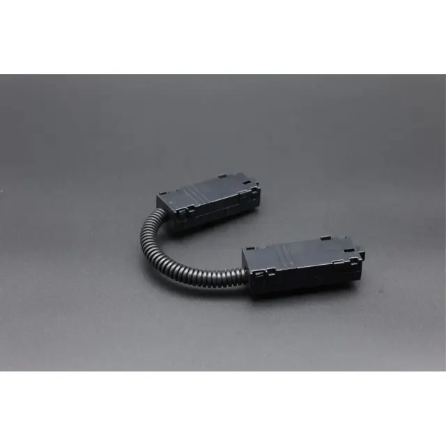 Соединитель угловой внутренний Aployt APL.0280.00.02 MAGNETIC TRACK 220 — черный, ракурс 4