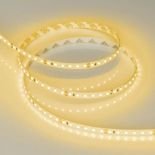 Светодиодная лента RT-A120-8mm 24V Yellow (9.6 W/m, IP20, 2835, 5m), ракурс 2