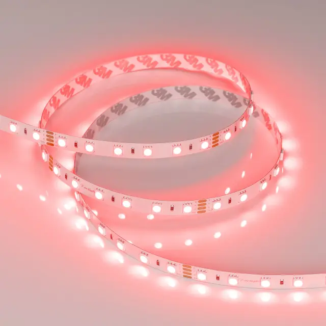Светодиодная лента RT-B60-10mm 24V RGB (14.4 W/m, IP20, 5060, 5m), ракурс 2