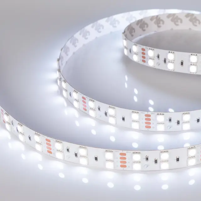 Светодиодная лента RT-B120-15mm 24V RGB (28.8 W/m, IP20, 5060, 5m), ракурс 2