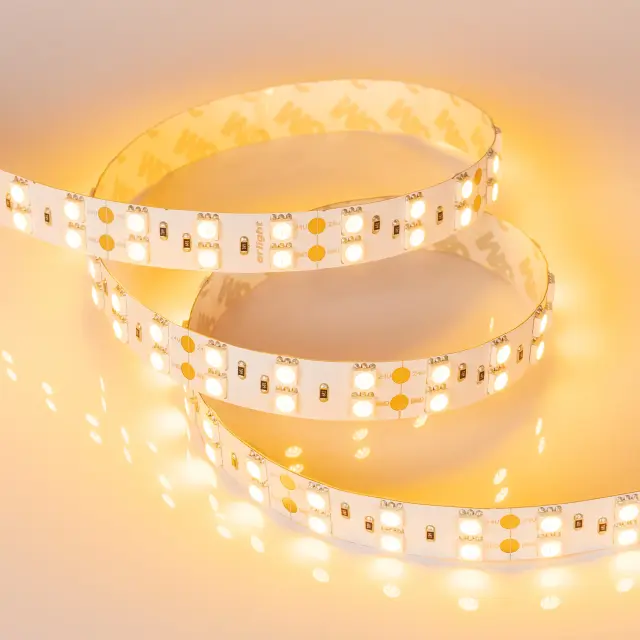 Светодиодная лента RT 2-5000 24V Yellow 2x2 (5060, 600 LED, LUX), ракурс 4