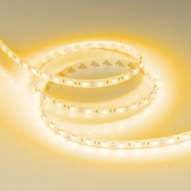 Светодиодная лента RT-B60-10mm 12V Yellow (14.4 W/m, IP20, 5060, 5m), ракурс 2