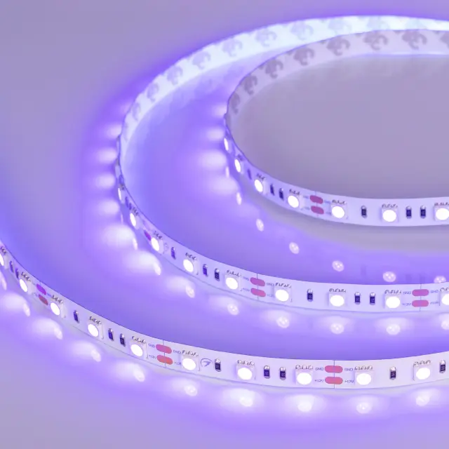 Светодиодная лента RT-B60-10mm 12V UV400 (14.4 W/m, IP20, 5060, 5m), ракурс 2