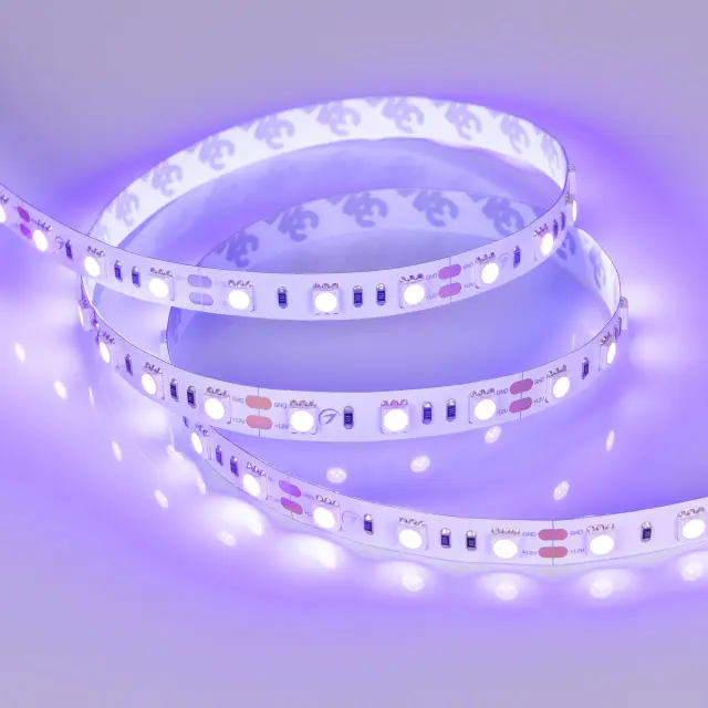 Светодиодная лента RT-B60-10mm 12V UV400 (14.4 W/m, IP20, 5060, 5m), ракурс 3