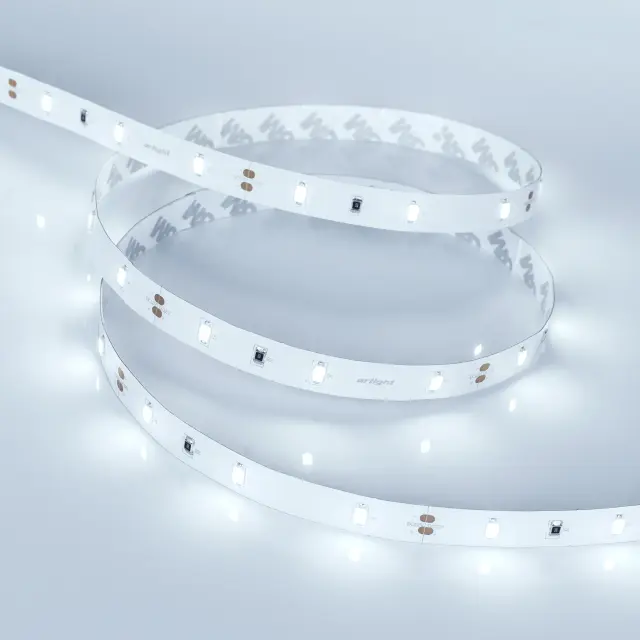 Светодиодная лента ULTRA-5000 12V Cool 8K (5630, 150 LED, LUX), ракурс 3