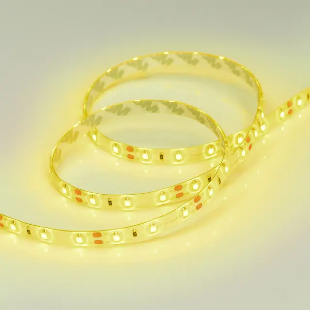 Светодиодная лента герметичная RTW-SE-A60-8mm 12V Yellow (4.8 W/m, IP65, 2835, 5m), ракурс 3