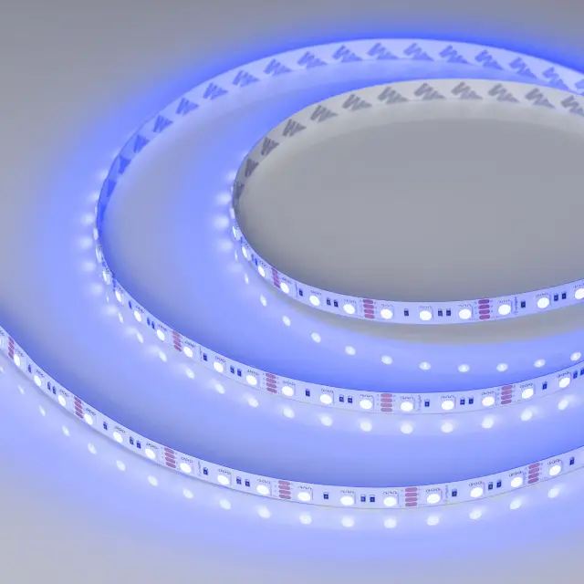 Светодиодная лента RT-B72-10mm 12V RGB (15 W/m, IP20, 5060, 5m), ракурс 2