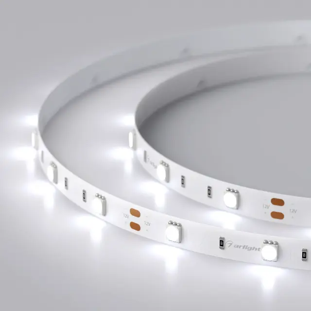 Светодиодная лента RT 2-5000 12V Cool 8K (5060, 150 LED, LUX), ракурс 4