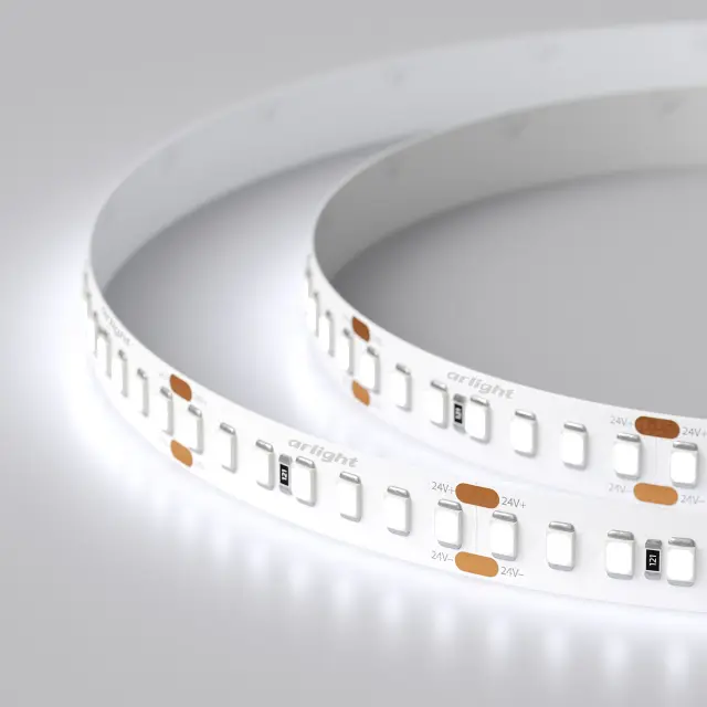 Светодиодная лента RT 2-5000 24V Cool 8K 3x (2835, 840 LED, LUX), ракурс 5