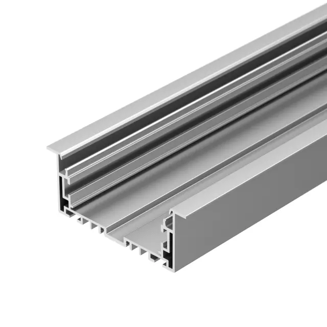 Профиль с экраном S2-LINIA94-F-2500 ANOD+OPAL, ракурс 2