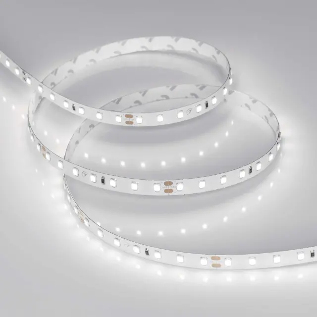 Светодиодная лента RT-A98-8mm 24V Day5000 CRI98 (10 W/m, IP20, 2835, 5m), ракурс 2