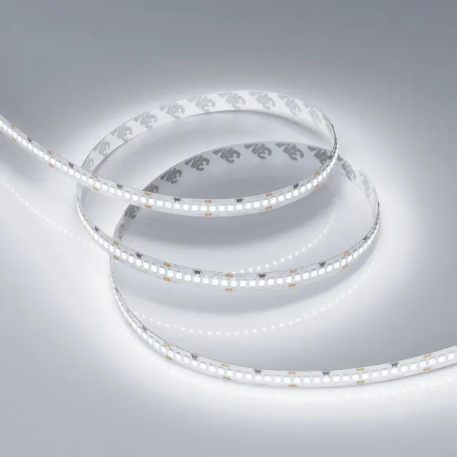 Светодиодная лента RT-A252-10mm 24V White6000 (11 W/m, IP20, 2835, 5m), ракурс 4