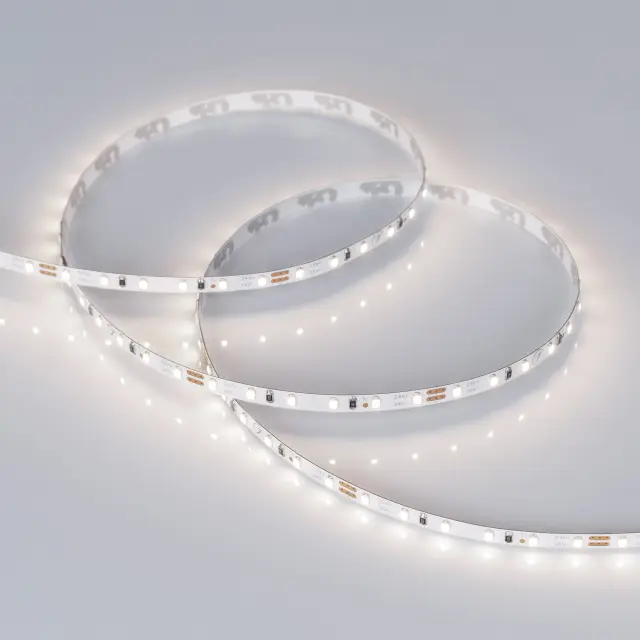 Светодиодная лента MICROLED-M120-4mm 24V Day4000 (9.6 W/m, IP20, 2216, 5m), ракурс 4