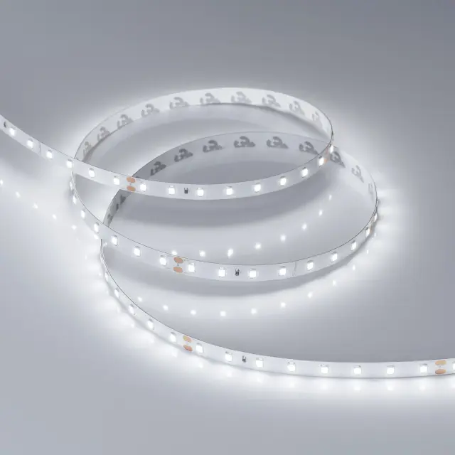 Светодиодная лента RT-A80-8mm 24V White6000 (6 W/m, IP20, 2835, 5m), ракурс 4