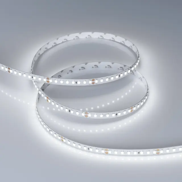 Светодиодная лента RT-A160-8mm 24V White6000 (12 W/m, IP20, 2835, 5m), ракурс 3