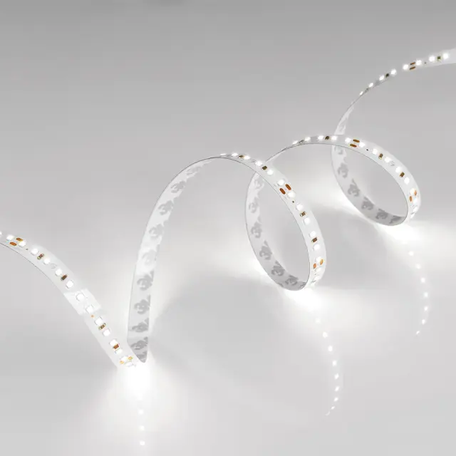 Светодиодная лента IC2-A120-12mm 24V White6000 (9.6W/m, IP20, 2835, 20m), ракурс 2