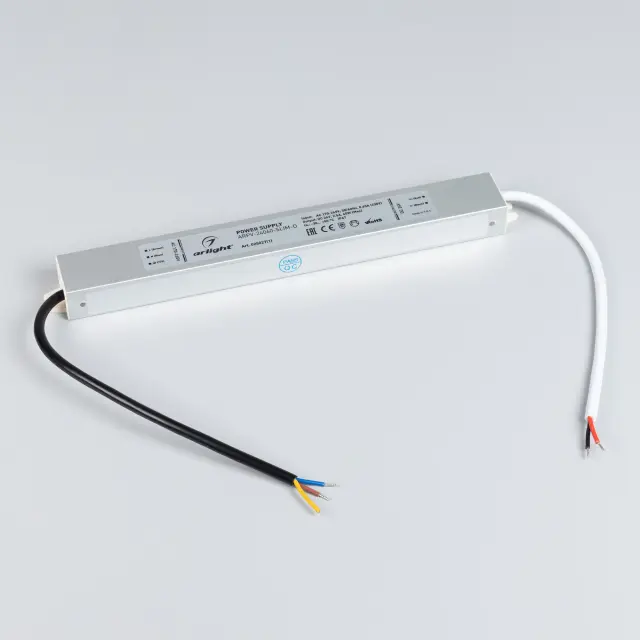 Блок питания ARPV-24060-SLIM-D (24V, 2.5A, 60W), ракурс 2