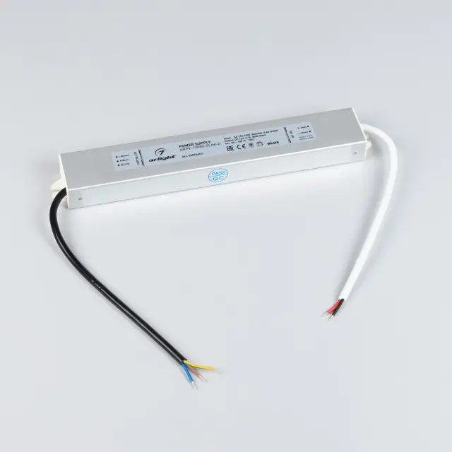 Блок питания ARPV-12080-SLIM-D (12V, 6.7A, 80W), ракурс 2
