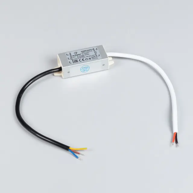 Блок питания ARPV-24010-D (24V, 0.42A, 10W), ракурс 2