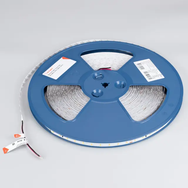 Светодиодная лента IC-A60-10mm 24V Day4000 (4.6 W/m, IP20, 2835, 30m), ракурс 3