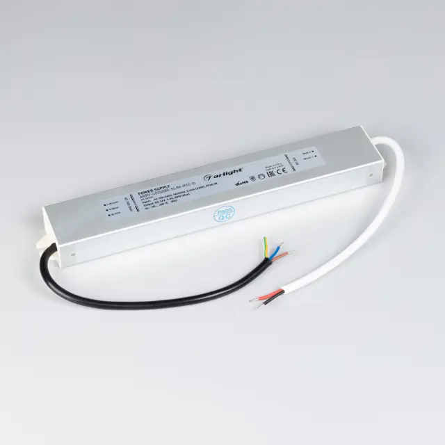 Блок питания ARPV-LG24080-SLIM-PFC-D (24V, 3.3A, 80W), ракурс 2