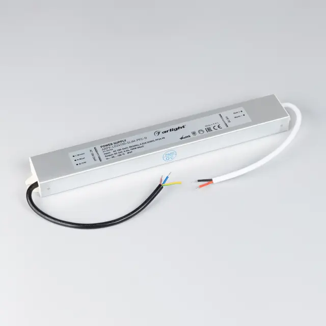 Блок питания ARPV-LG24100-SLIM-PFC-D (24V, 4.2A, 100W), ракурс 2