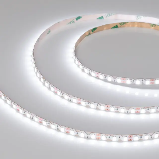 Светодиодная лента RZ-A120-6mm 12V White6000 (12 W/m, IP20, 2835, 5m), ракурс 4
