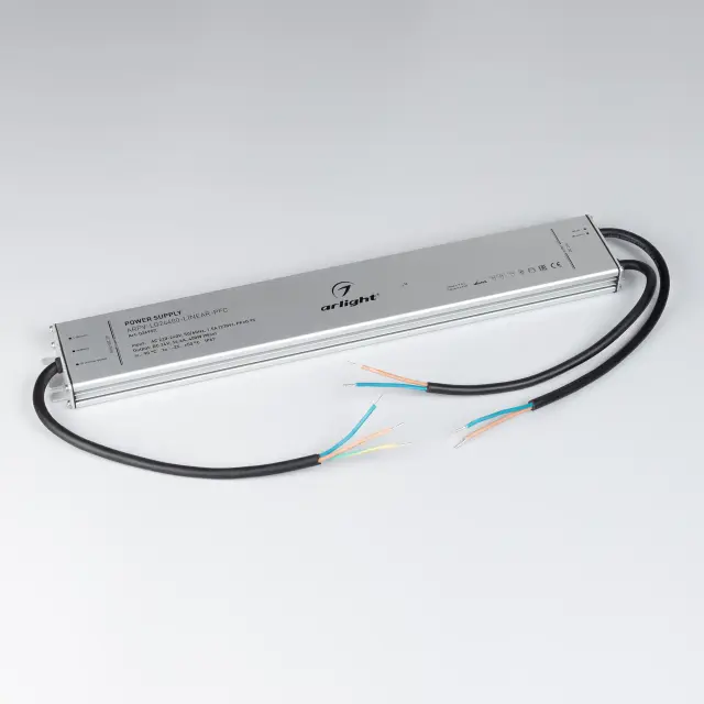 Блок питания ARPV-LG24400-LINEAR-PFC (24V, 16.6A, 400W), ракурс 2