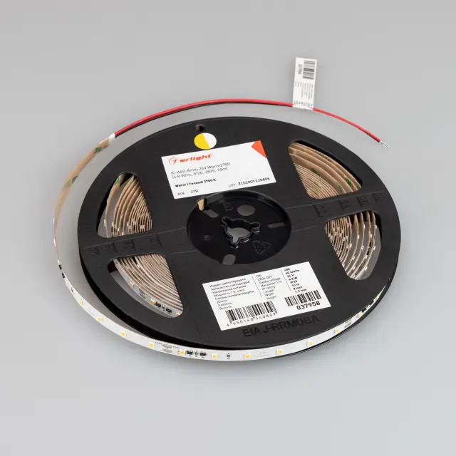 Светодиодная лента IC-A60-8mm 24V Warm2700 (4.8 W/m, IP20, 2835, 10m), ракурс 3