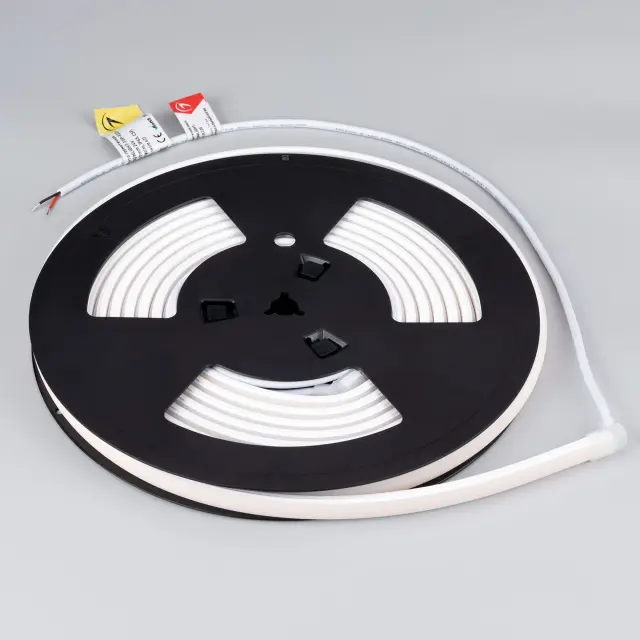 Гибкий неон MOONLIGHT-TOP-X320-11x7mm 24V Warm3000 (10 W/m, IP65, CSP, 5m, wire x2), ракурс 3