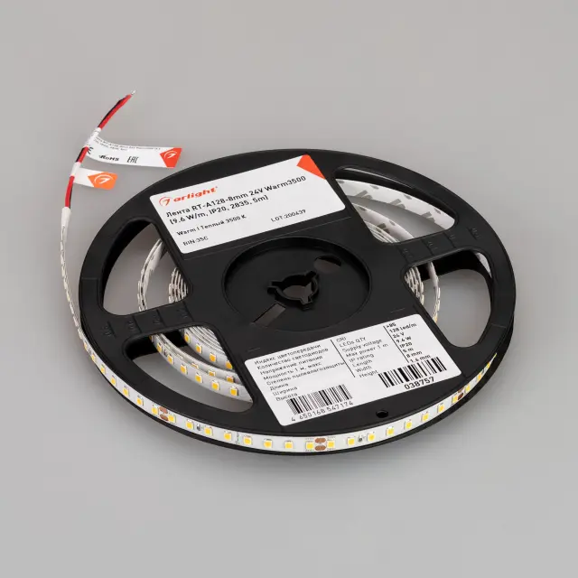 Светодиодная лента RT-A128-8mm 24V Warm3500 (9.6 W/m, IP20, 2835, 5m), ракурс 3